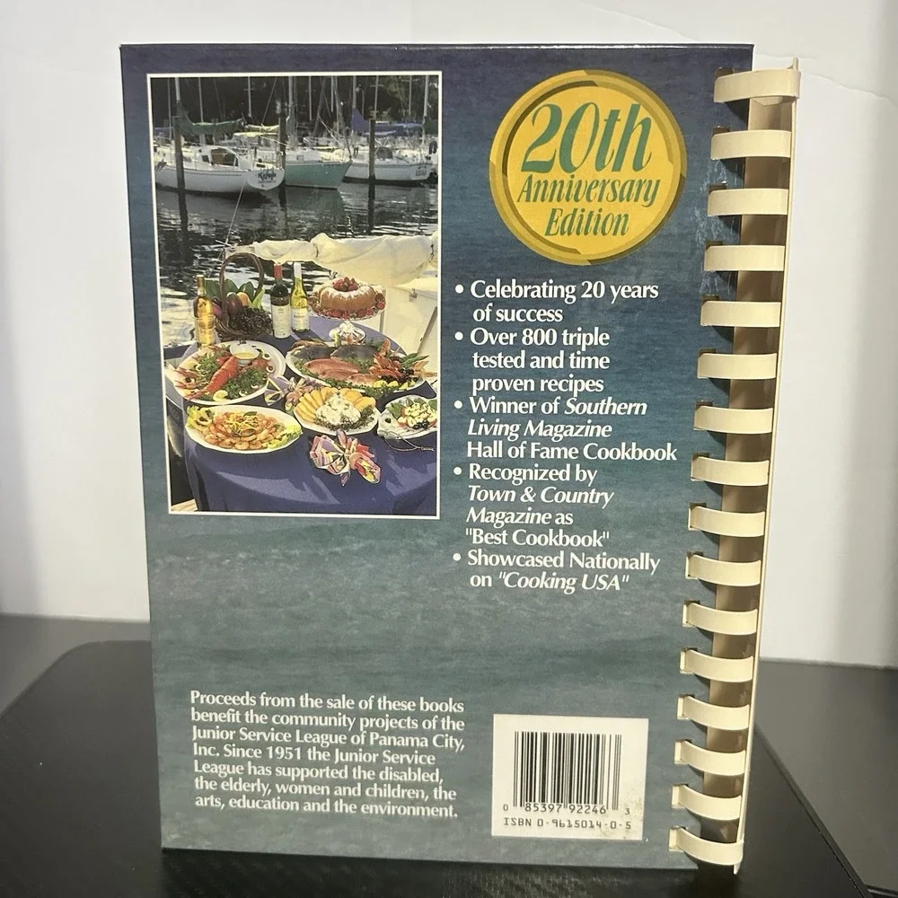 Bay Leaves A Collection of Recipes Junior Service League Panama City FL 1996
